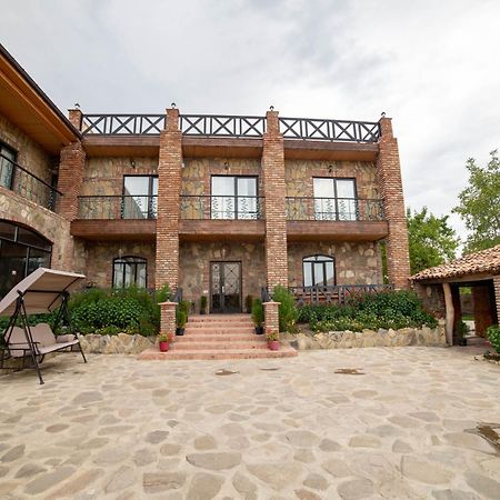 Bekas Wine Cellar Hotel Akhmeta Екстериор снимка