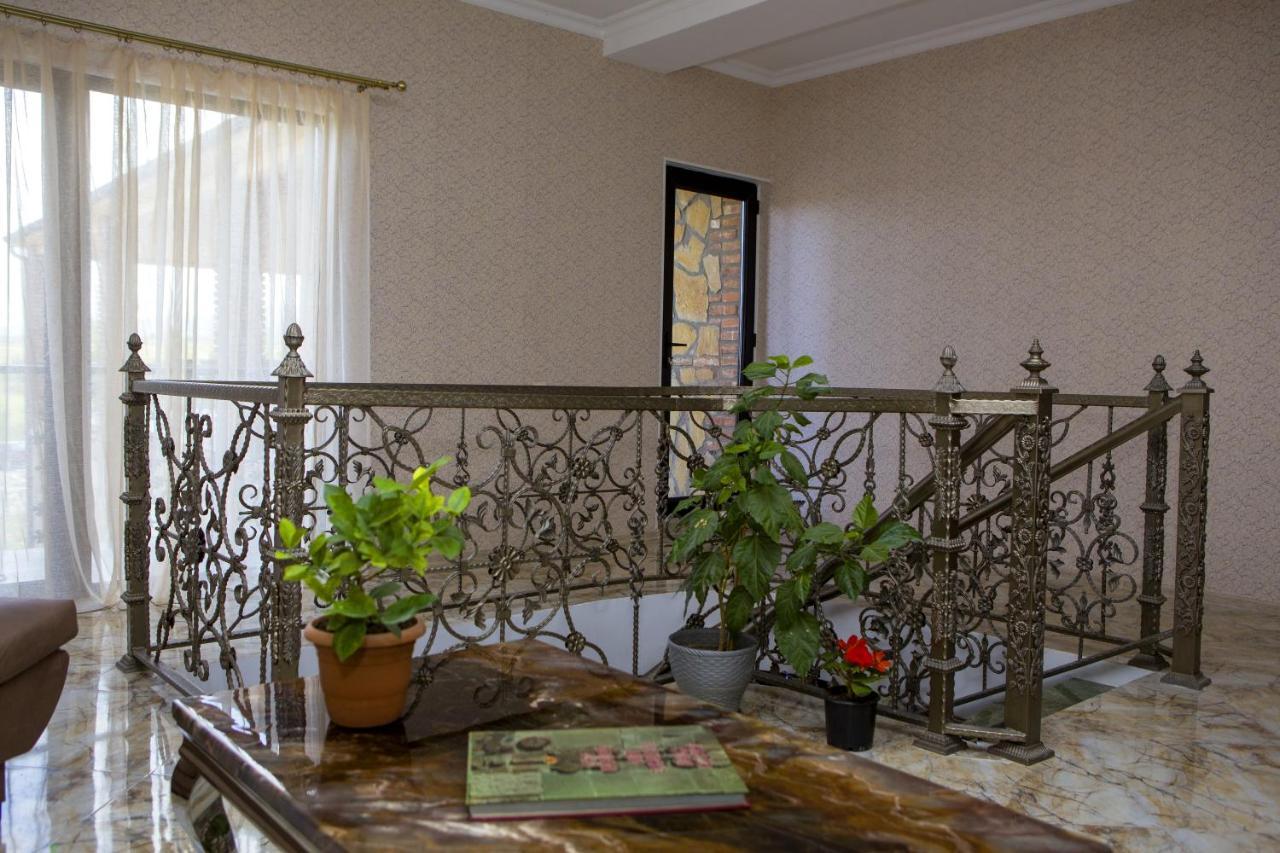 Bekas Wine Cellar Hotel Akhmeta Екстериор снимка