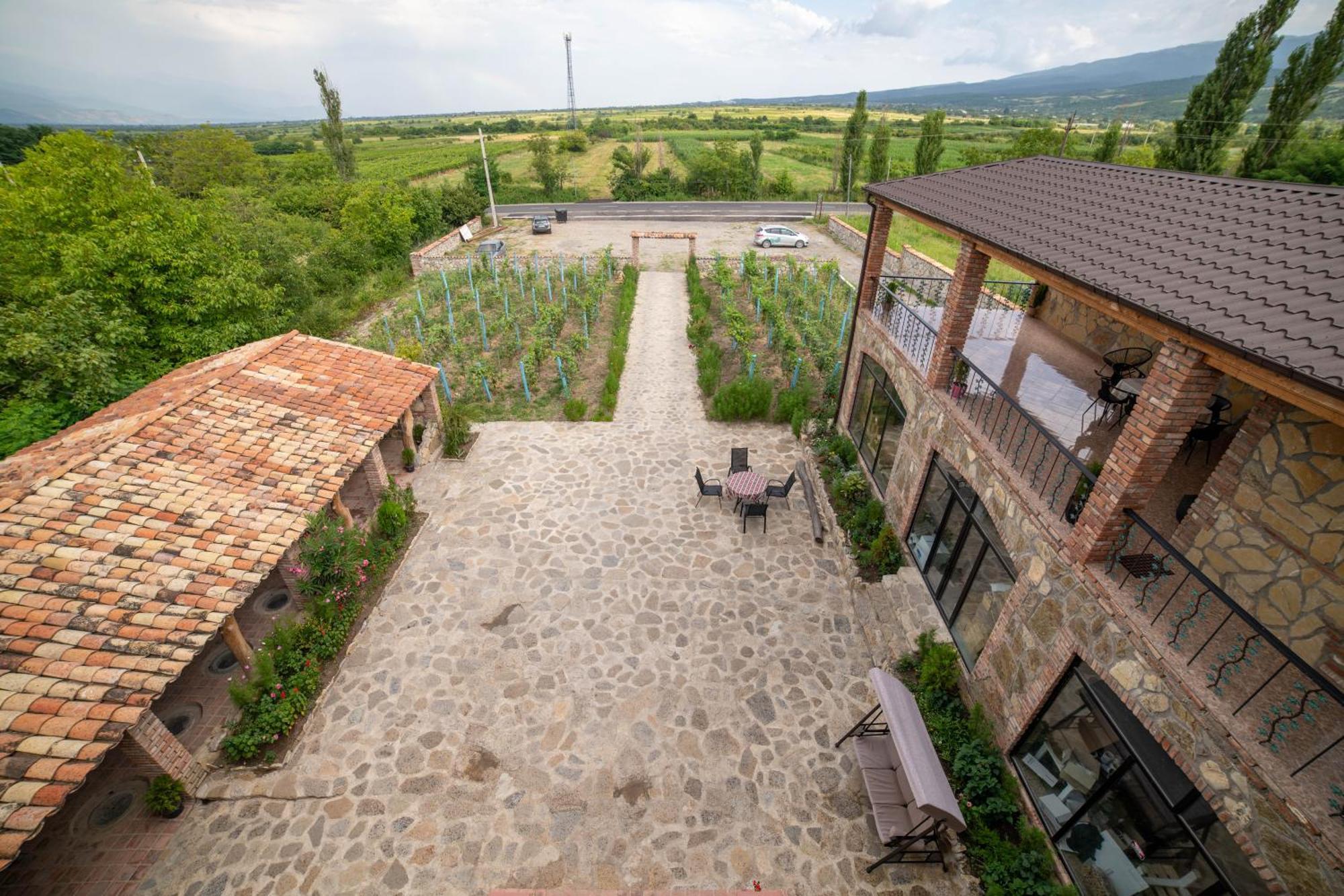 Bekas Wine Cellar Hotel Akhmeta Екстериор снимка