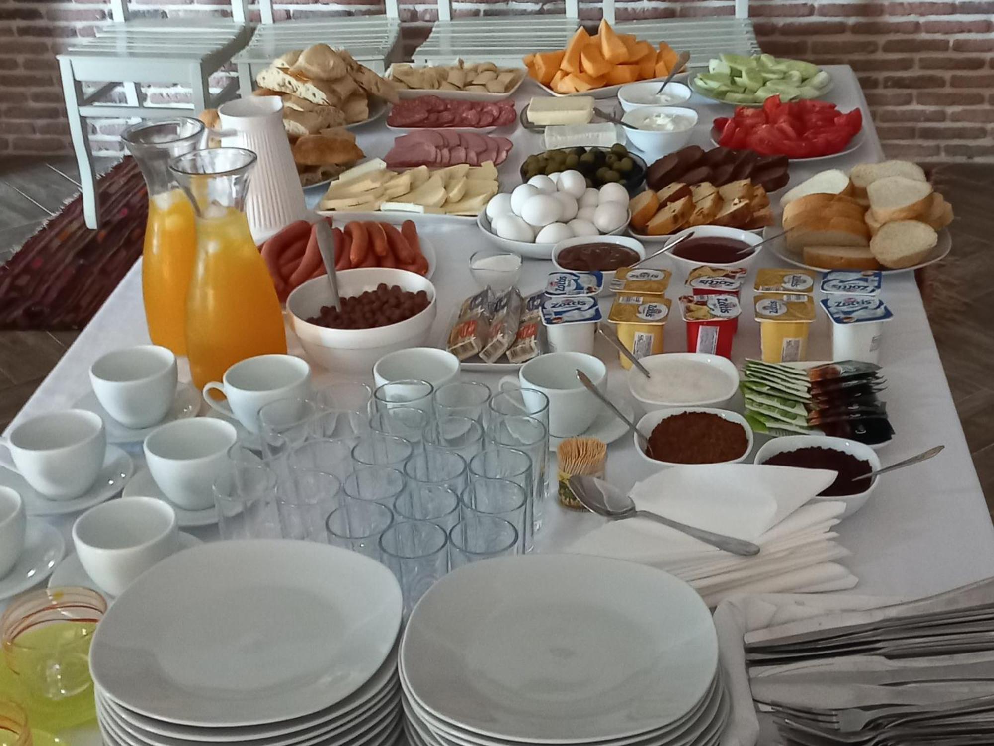 Bekas Wine Cellar Hotel Akhmeta Екстериор снимка